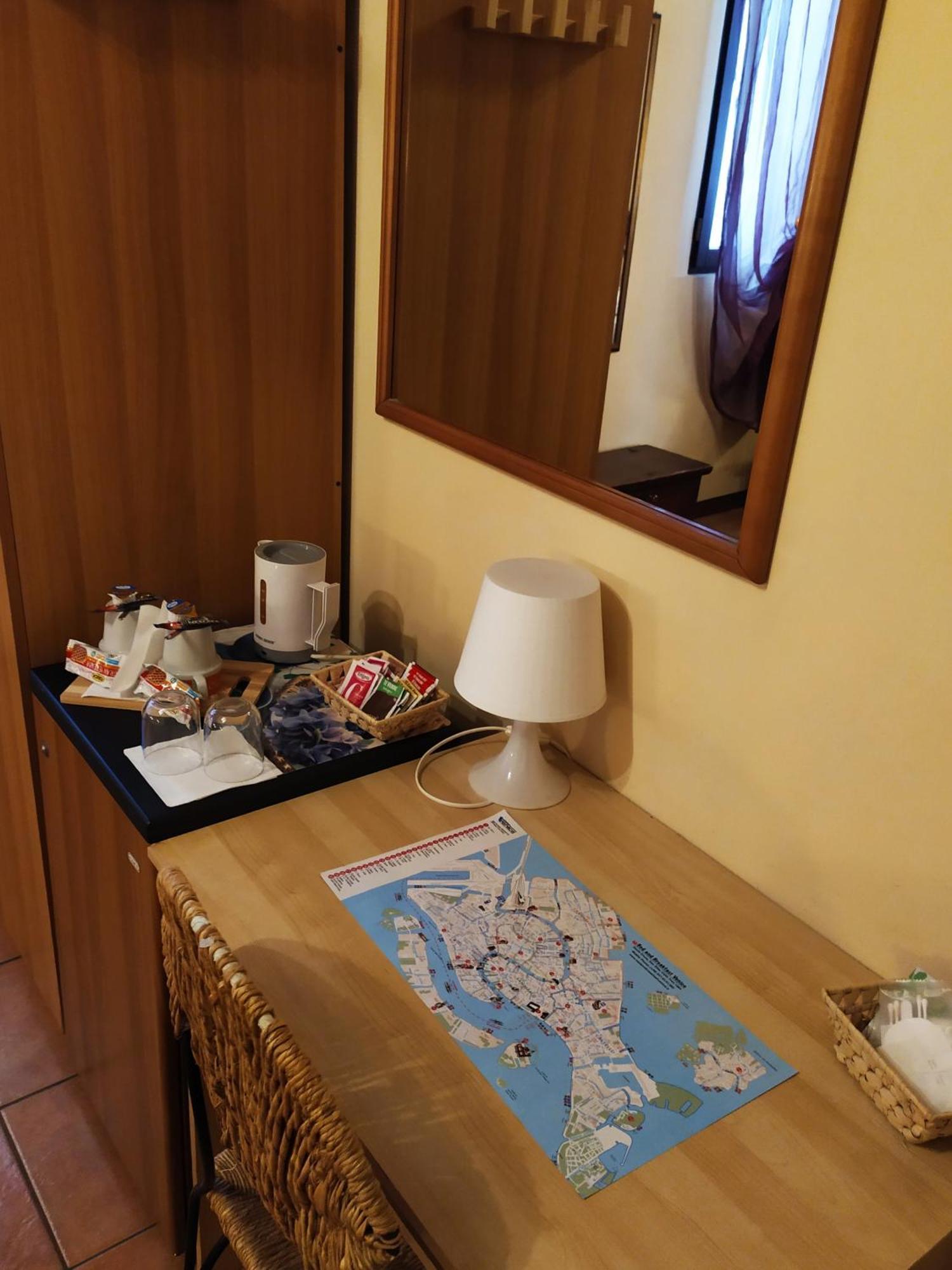 Ca Tron Apartment Next To Rialto Bridge Venedig Zimmer foto