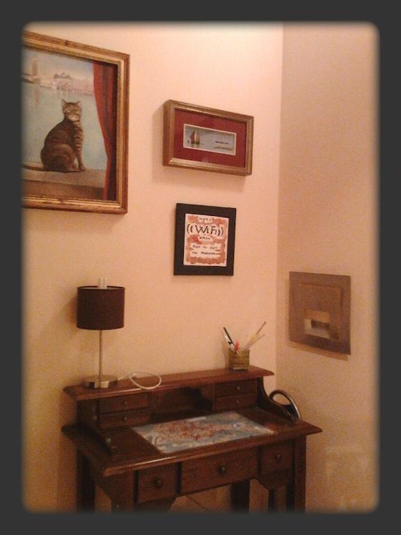 Ca Tron Apartment Next To Rialto Bridge Venedig Zimmer foto
